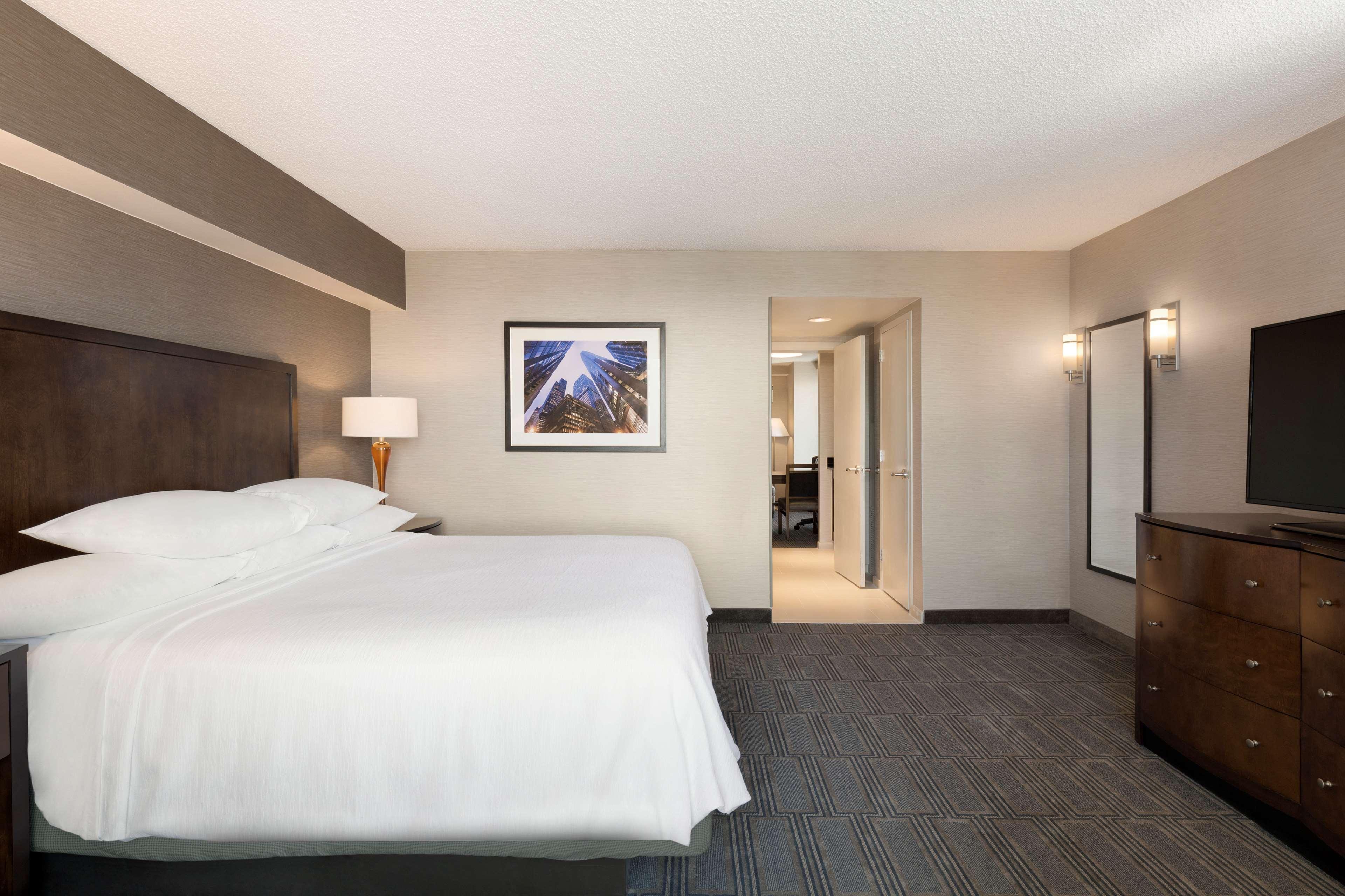 Embassy Suites By Hilton Chicago Lombard Εξωτερικό φωτογραφία