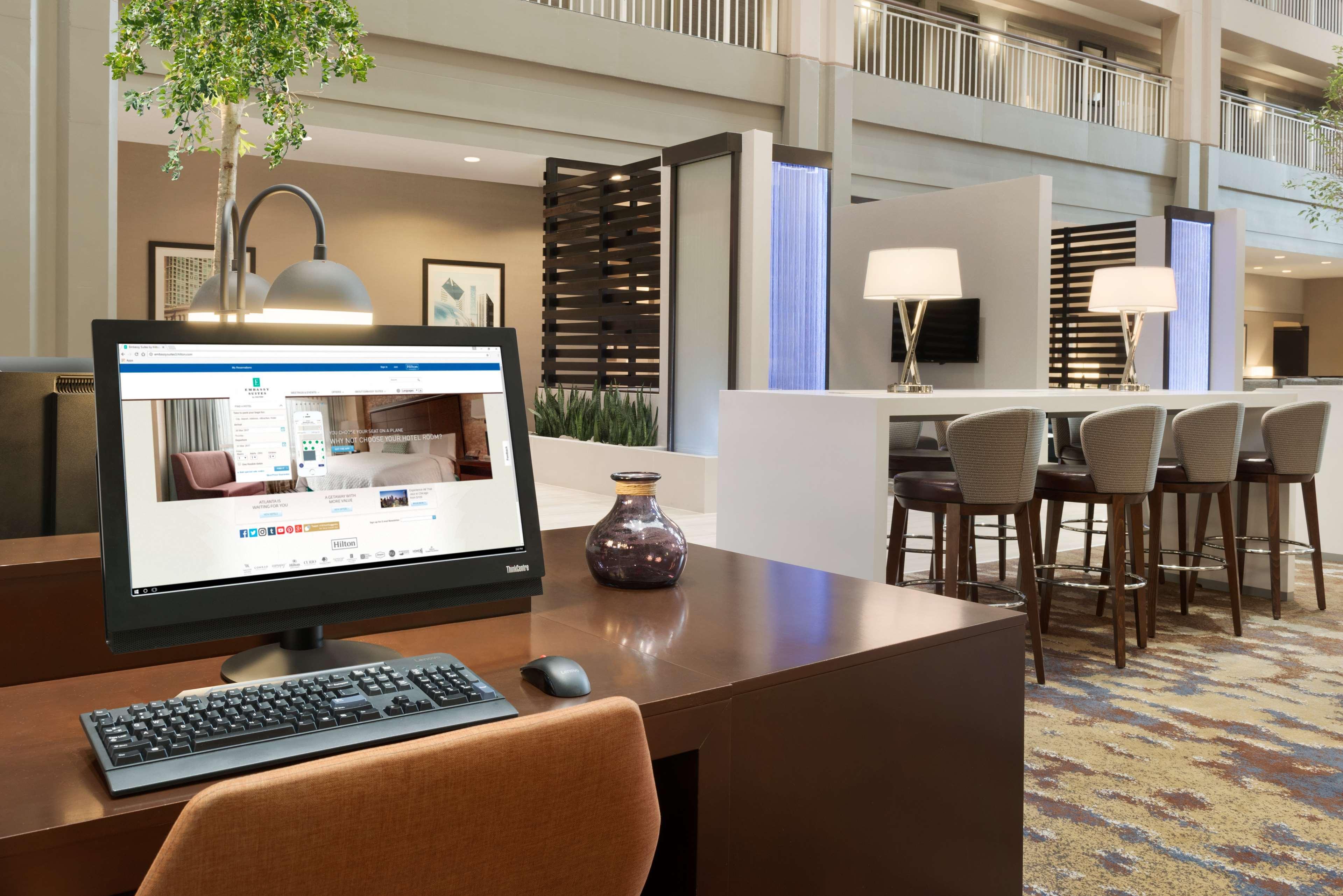 Embassy Suites By Hilton Chicago Lombard Εξωτερικό φωτογραφία