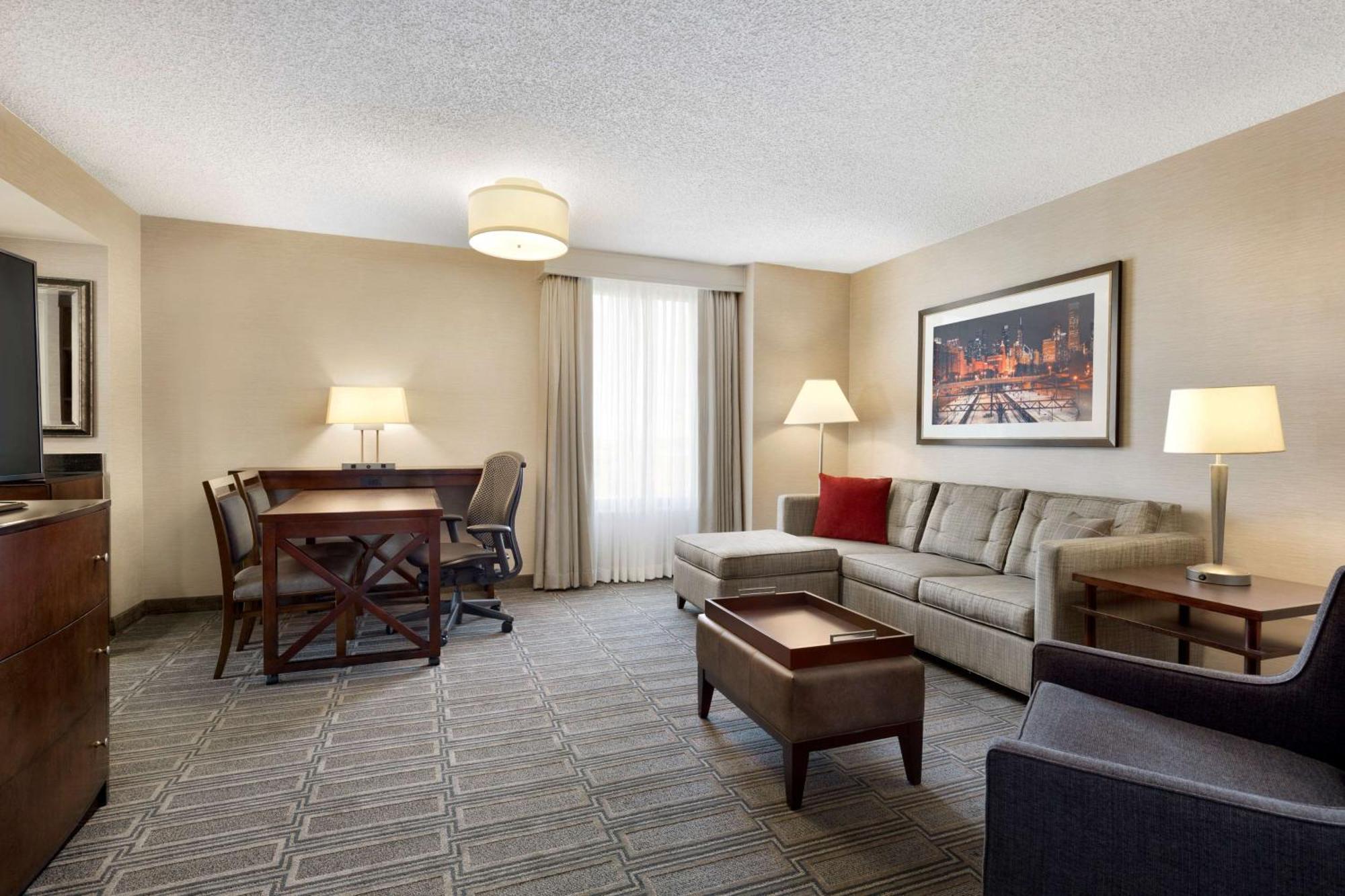 Embassy Suites By Hilton Chicago Lombard Εξωτερικό φωτογραφία