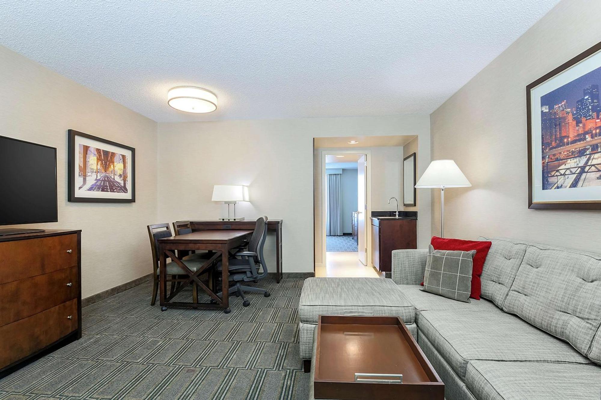 Embassy Suites By Hilton Chicago Lombard Εξωτερικό φωτογραφία