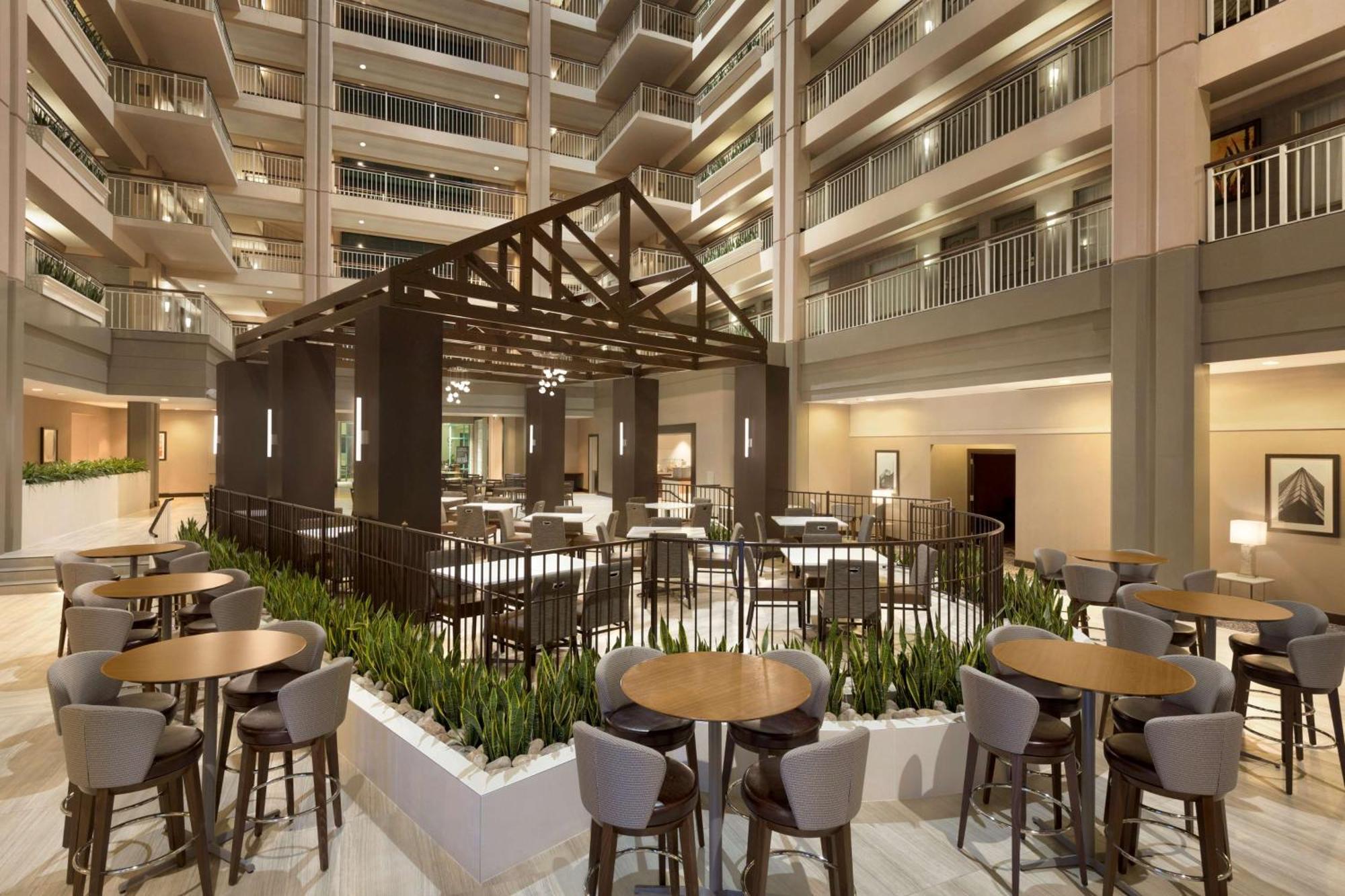 Embassy Suites By Hilton Chicago Lombard Εξωτερικό φωτογραφία