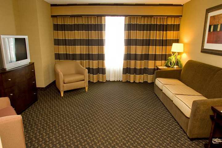 Embassy Suites By Hilton Chicago Lombard Εξωτερικό φωτογραφία