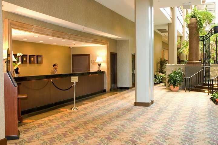 Embassy Suites By Hilton Chicago Lombard Εσωτερικό φωτογραφία